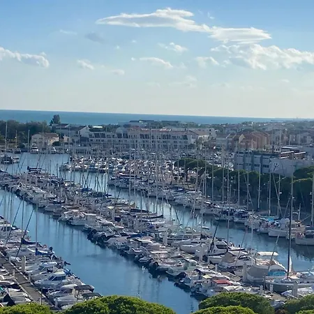 Vue Carnon Dernier Etage Proche Parc Expo