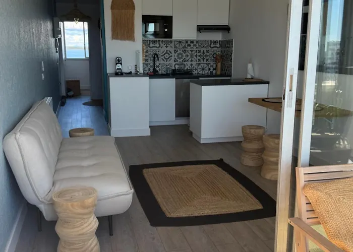 Vue Carnon Dernier Etage Proche Parc Expo